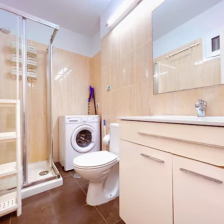 1 Bedroom In Torres De Yomely, Appartamento