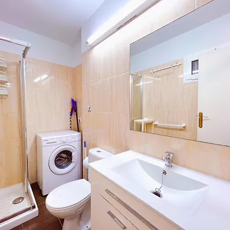 1 Bedroom In Torres De Yomely, Appartamento